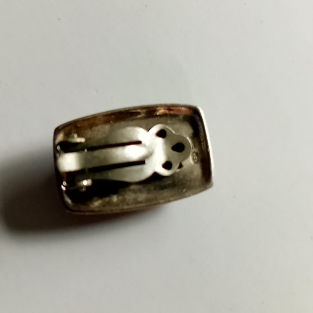 Rectangular Red Gemstone Brooch - image 2